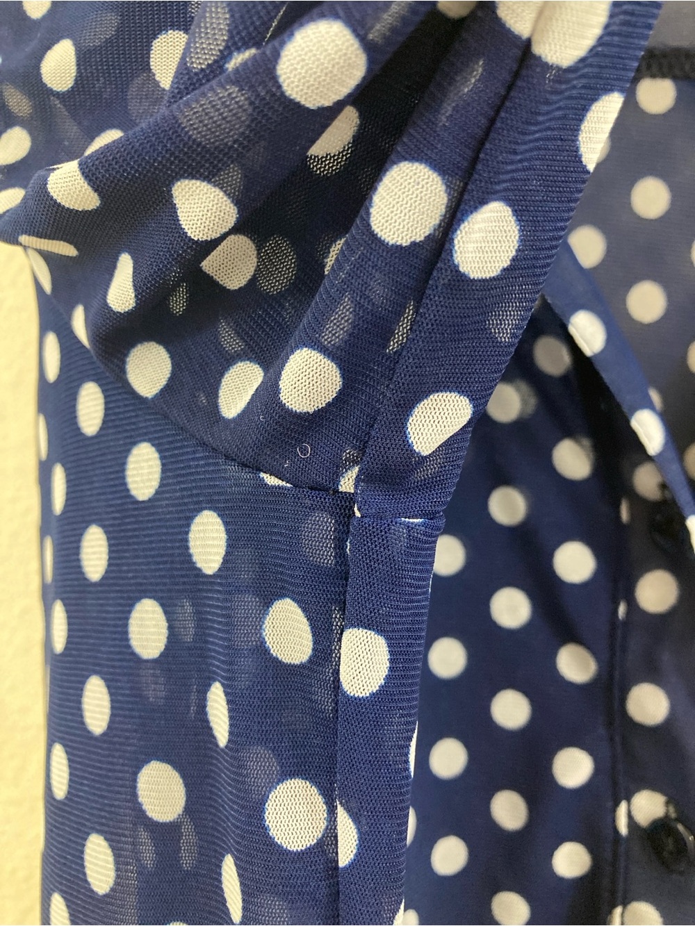 Eden & Olivia Sheer Polka Dot Blouse Size XL Blue White Roll Tab Top - Picture 3 of 15